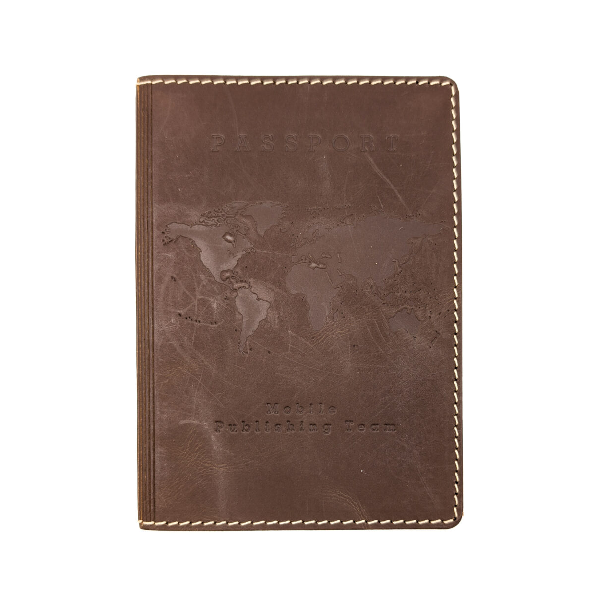 Étuis à passeport en Fibres de Cuir Recyclées Français <strong data-start="195" data-end="215">Étui à passeport</strong> en cuir recyclé, dimensions 10 x 14 cm, poids 0.075 kg. Trois formats disponibles : 2 poches droites, 2 poches triangulaires avec fentes, 2 poches avec fentes. Personnalisation par embossage, zone de marquage 100 x 100 mm.