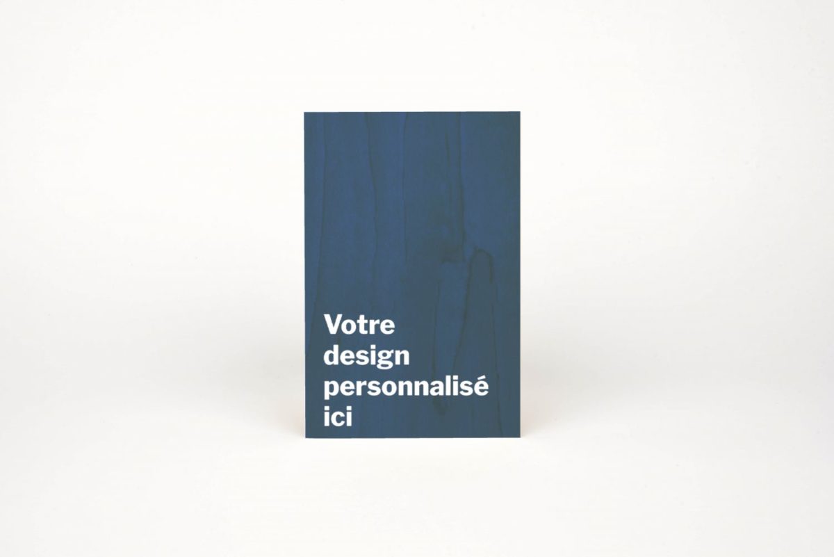 Une Carte en bois personnalisable et française bleue et blanche avec les mots « verre design personnalisable icône » dessus.