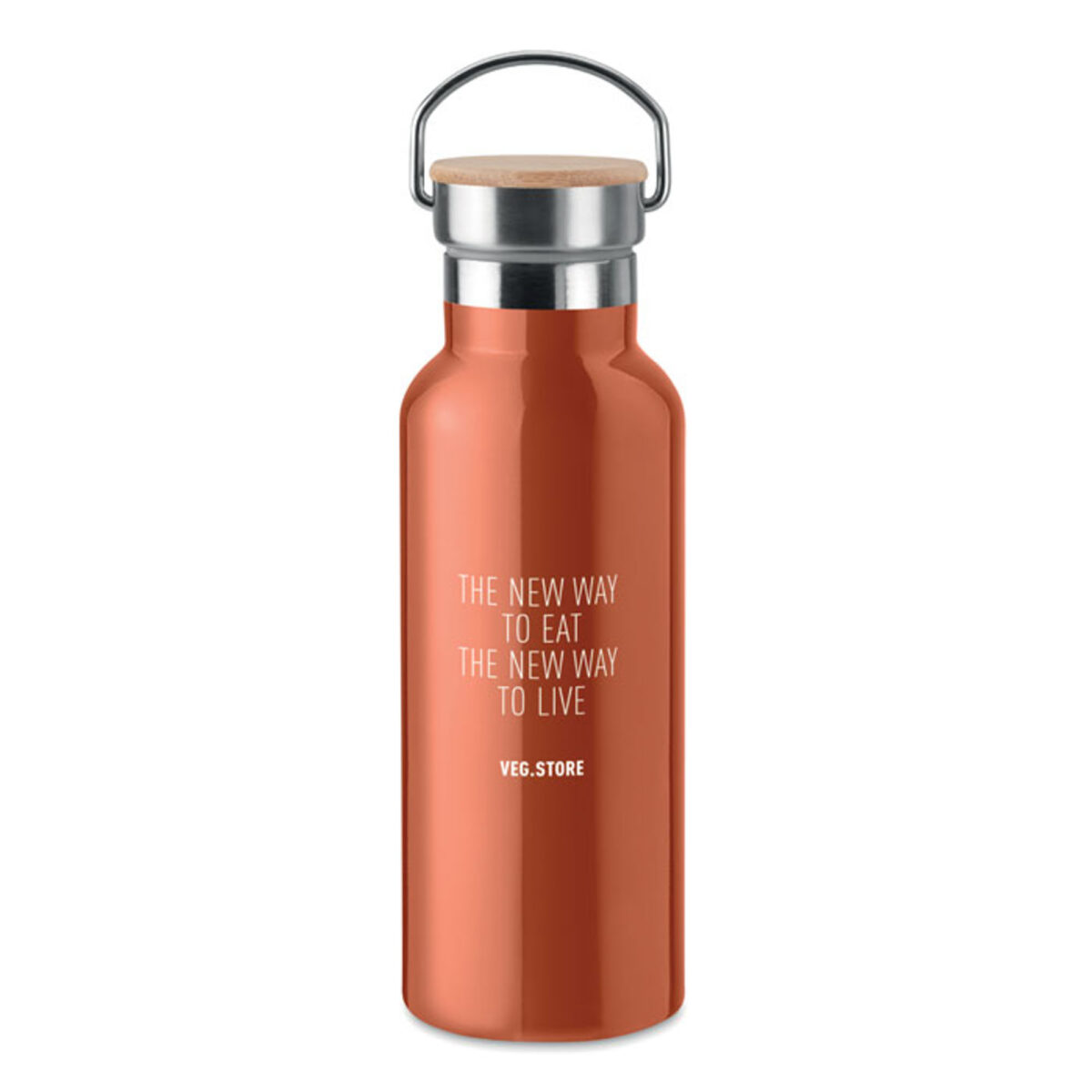 Gourde Isotherme en Acier Inoxydable avec Poignée 500ml Gourde en acier inoxydable. Contenance : 500 ml. Dimensions : 7 x 21 cm. Poids : 273 g. Personnalisation : sérigraphie circulaire (1 couleur), gravure laser, impression numérique 360° (quadri), gravure laser 360°. Zones de marquage : 120 x 200 mm, 80 x 40 mm, 142 x 229 mm. Couleur : Noir, Bleu, Rouge, Blanc, Vert, Orange, Bleu clair, Gris. Origine : Hors-Europe.