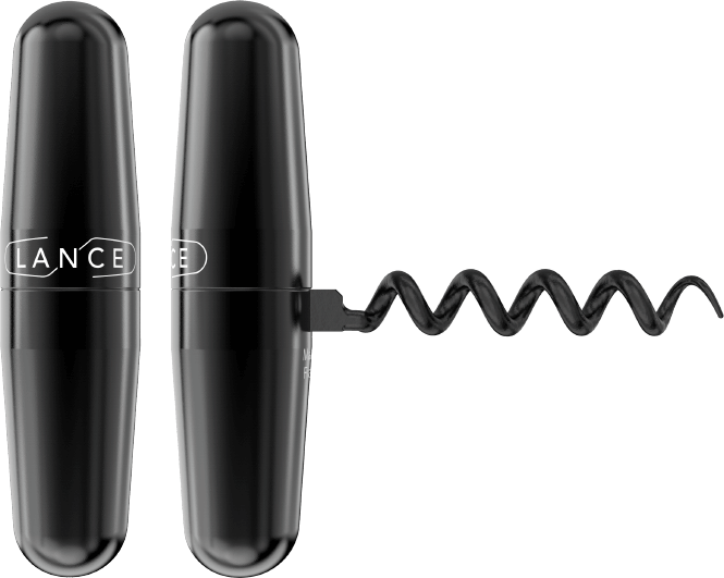 Porte-clé tire-bouchon décapsuleur. Dimensions : 90 x 20 mm. Poids : 58 g. Personnalisation : gravure laser, gravure laser + nominatif. Zone de marquage : 30 mm x 15 mm. Format : standard, avec anneau, avec cordon. Matière : mèche acier revêtue de téflon noir. Couleurs : anthracite, métal, noir, rouge, fuschia, bleu, turquoise, vert, orange, chocolat, bleu blanc rouge. Info utile : très pratique pour vos repas à la plage le soir. Origine : France.