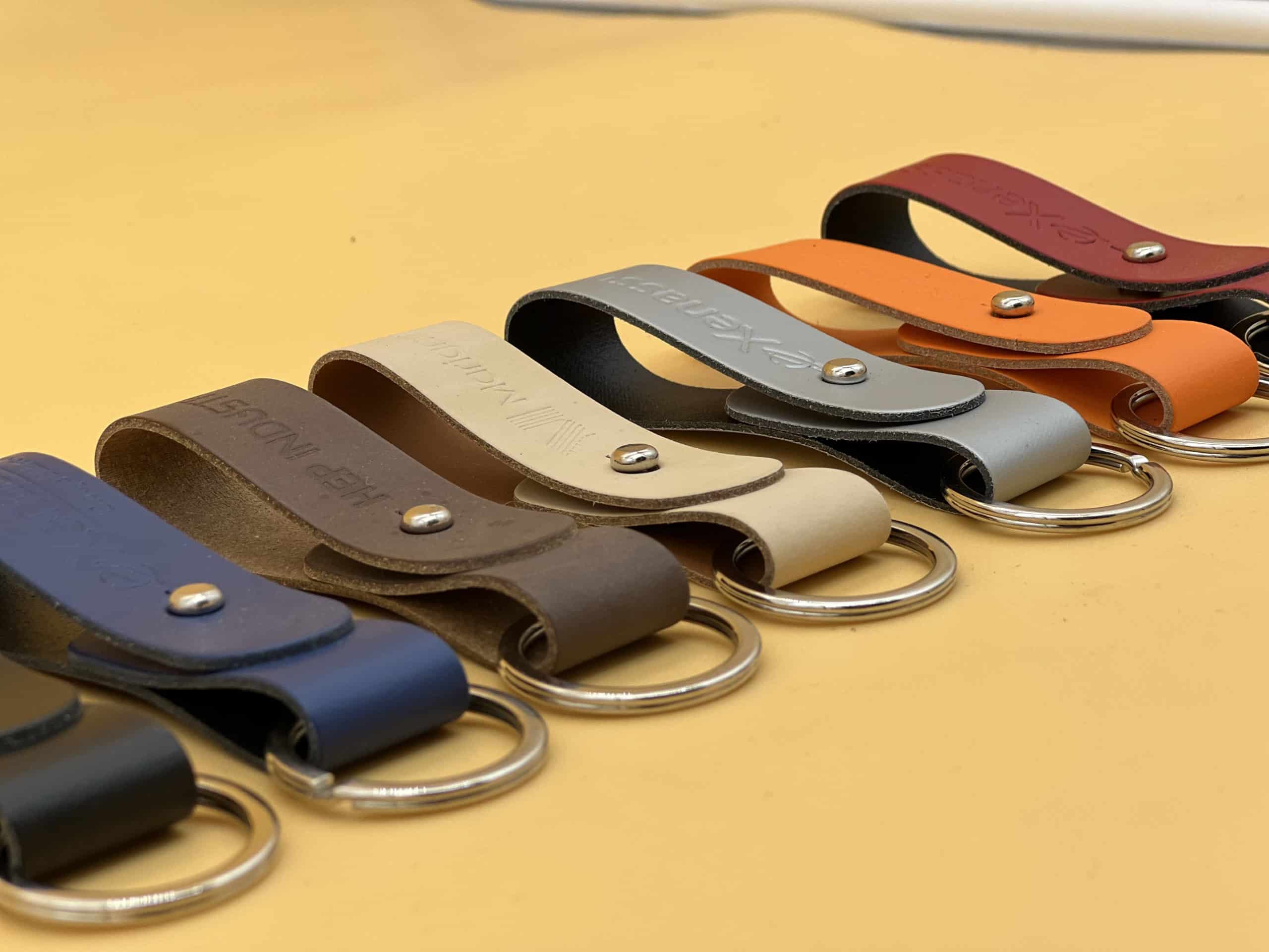 porte clé personnalisable fabriqué en France à partir de cuir recyclé plusieurs colorie