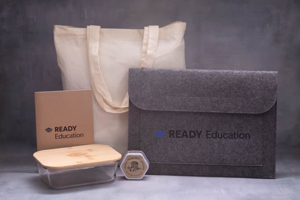 Tote bag ready education