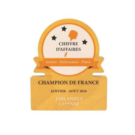 trophée en bois en forme de bandeau