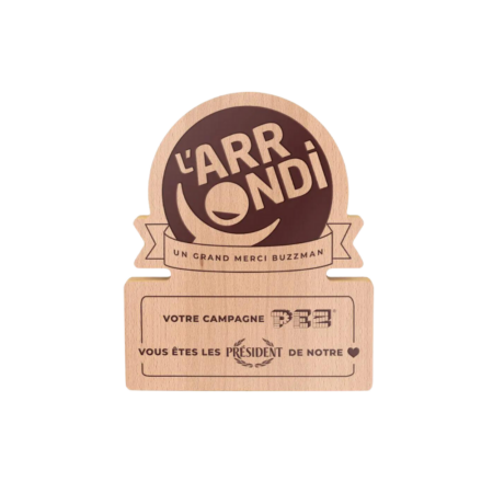 trophée en bois en forme de bandeau personnalisée