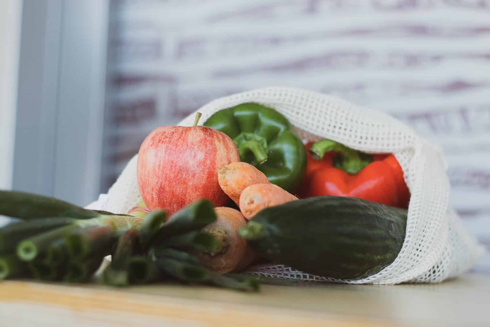 fruit & légumes dans un sac en coton bio