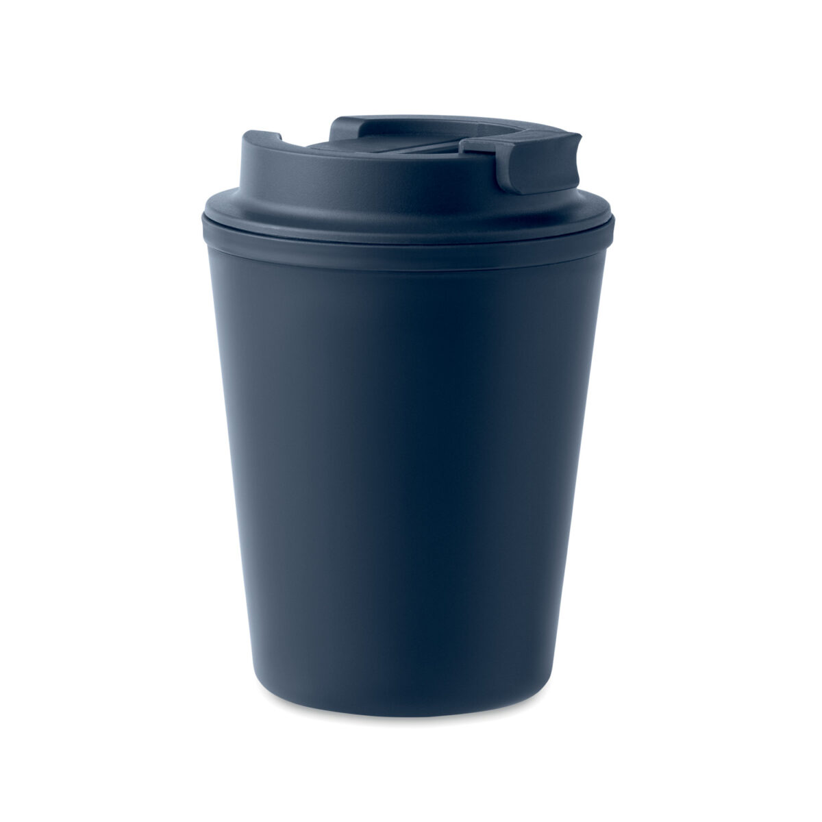 Mug Isotherme à Couvercle en PP Recyclé <strong data-start="209" data-end="229">Mug double paroi</strong> en polypropylène de 300 ml, dimensions Ø9 x 12 cm, poids 9,9 g. Compatible micro-ondes et lave-vaisselle. Personnalisation par tampographie 1 à 4 couleurs (30 x 40 mm) ou sérigraphie circulaire (50 x 220 mm).