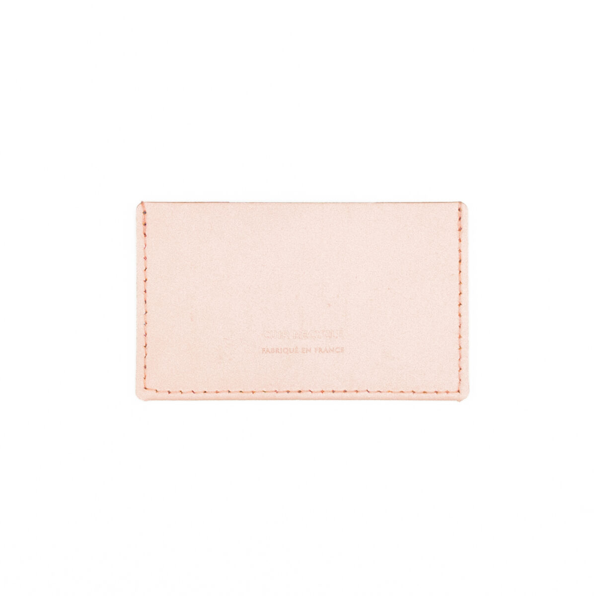porte cartes cuir recyclé Optez pour notre Porte Cartes Simple en Cuir Recyclé, l'alliance parfaite entre sophistication et respect de l'environnement.<strong> Organisez vos cartes avec style</strong>, tout en réduisant votre impact sur la planète. 