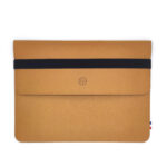 Étui d’ordinateur portable personnalisable en cuir recyclé, disponible en 13", 13/14" et 15/16", avec options d’embossage, dorure à chaud, et étiquette France.