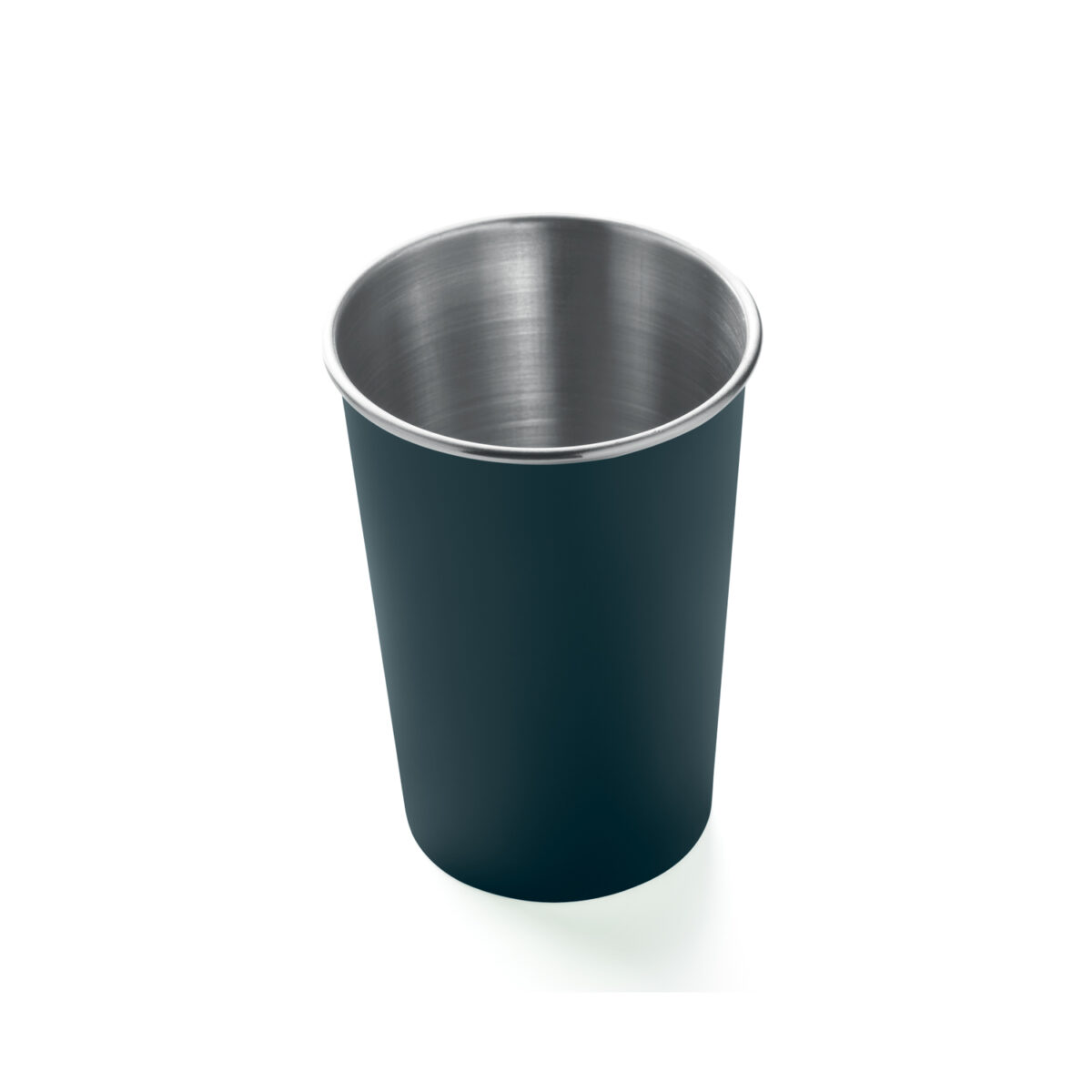 Gobelet réutilisable en acier inoxydable Gobelet 350 ml en <strong data-start="313" data-end="348">acier inoxydable recyclé (90 %)</strong>, dimensions Ø7,5 × 10,5 cm, poids 0,07 kg. Personnalisable par <strong data-start="412" data-end="429">gravure laser</strong> ou <strong data-start="433" data-end="459">sérigraphie circulaire</strong>. Trois zones de marquage disponibles.