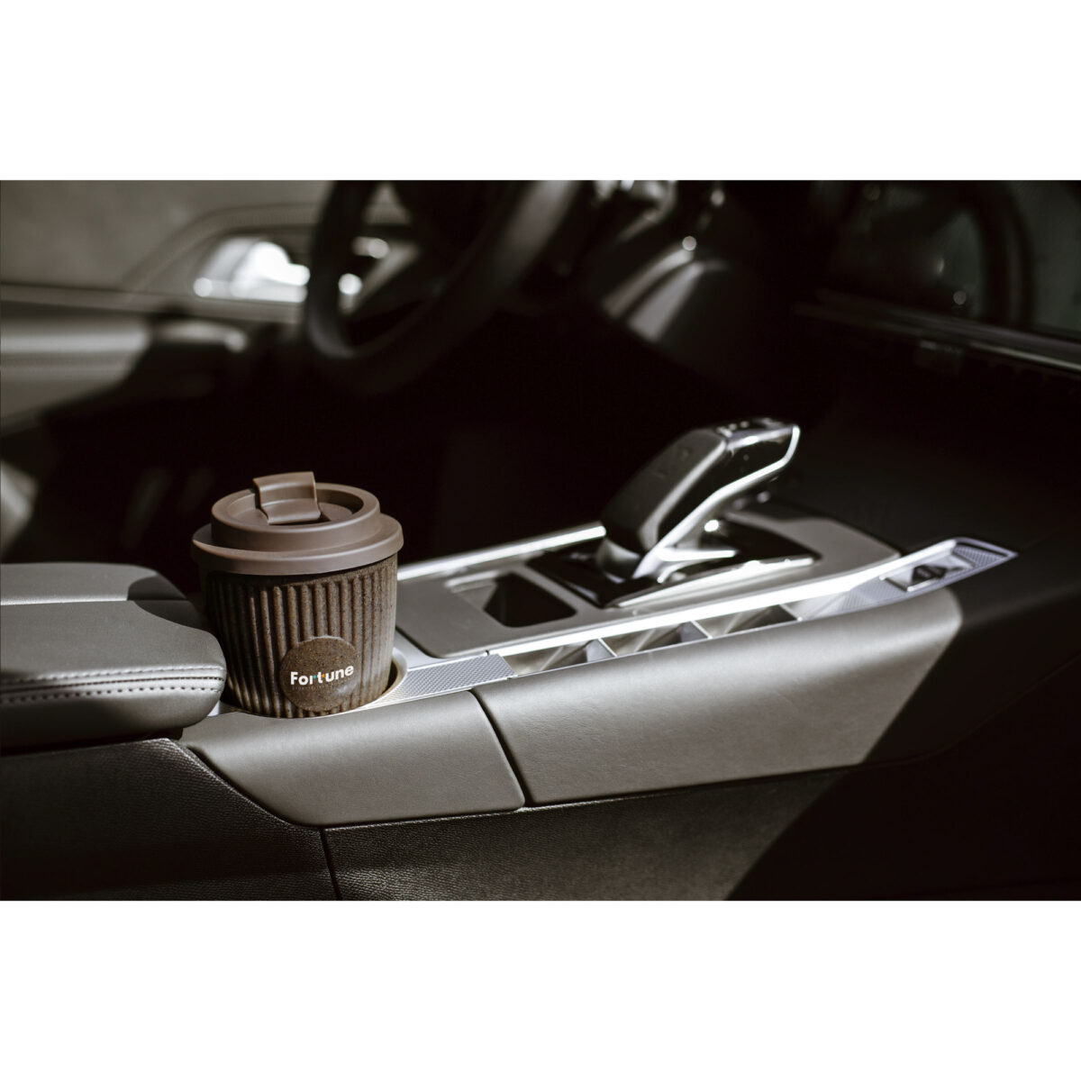 Tasse à café 250 ml en marc de café et déchets de canne à sucre – À double paroi avec couvercle