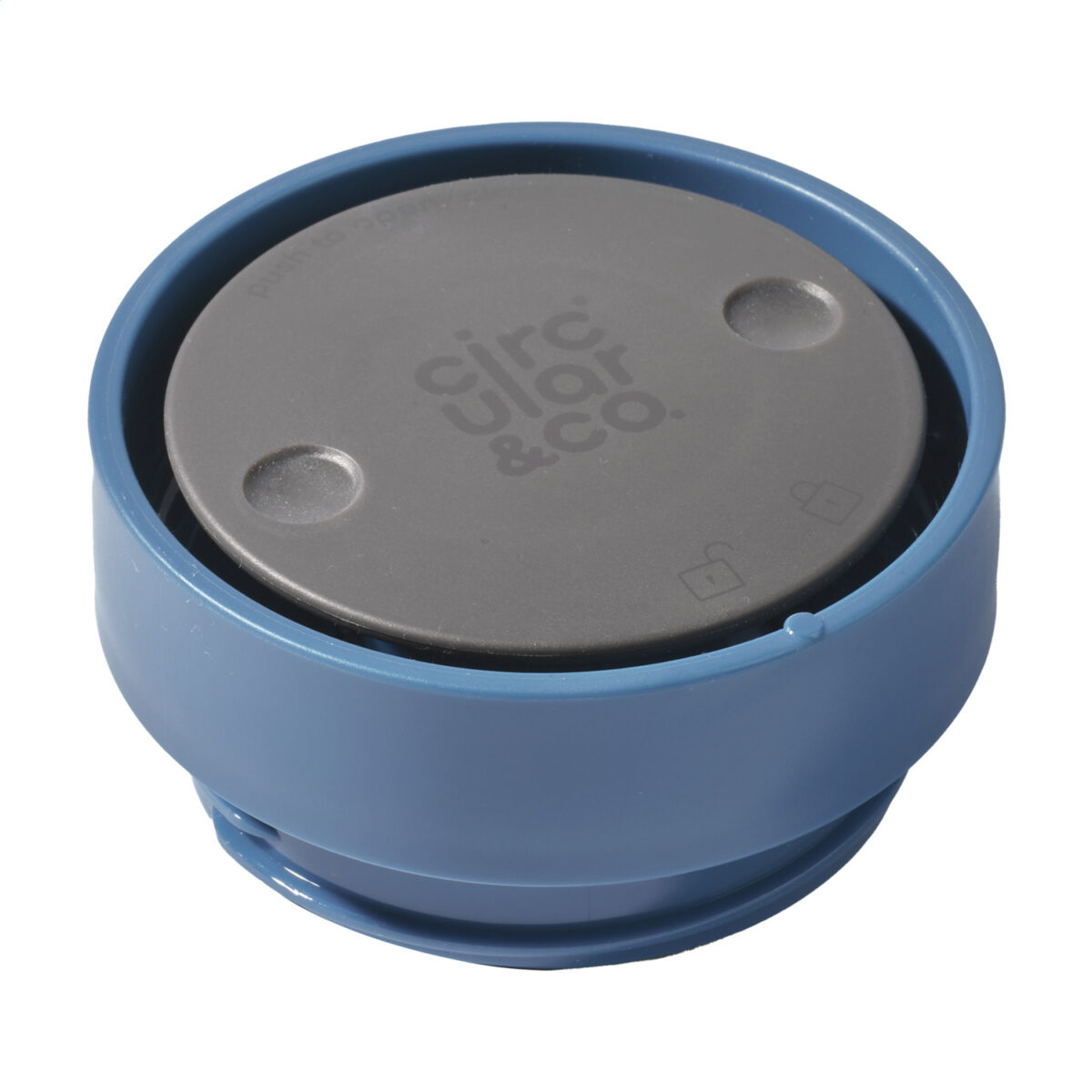 Thermos réutilisable 340 ml, fabriqué en 98% d’acier inoxydable recyclé, avec couvercle innovant Quick-Click™ et Trust-Lock™. Personnalisation par gravure laser (avec ou sans nominatif) sur une zone de 35 x 35 mm. Dimensions : 8,4 x 20 cm – Poids : 276g – Disponible en blanc, bleu, vert et noir.