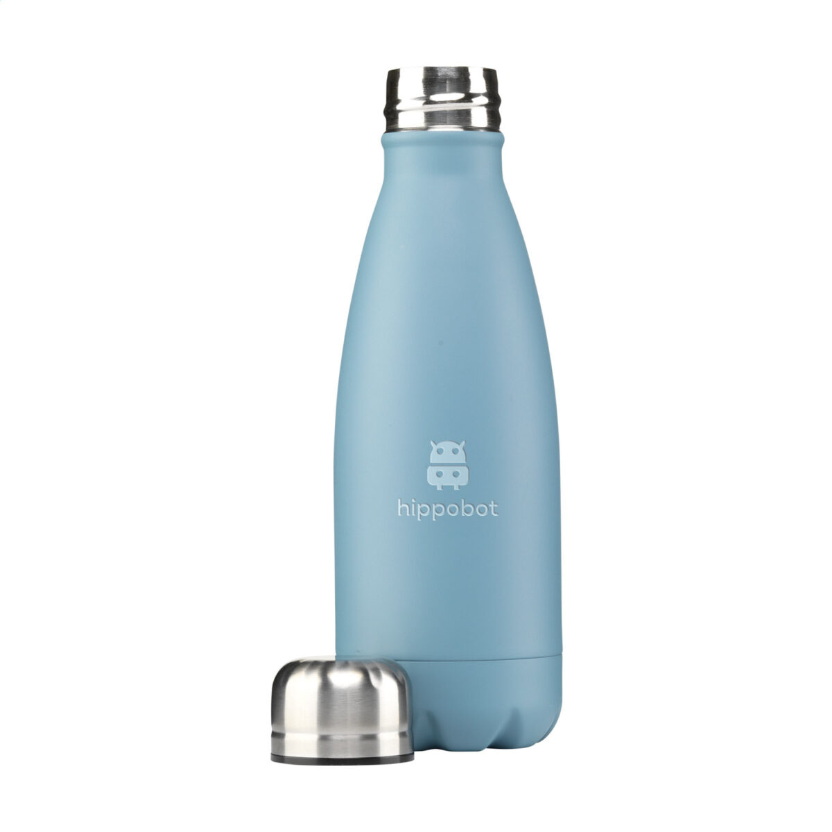 bouteille en acier recyclé <strong data-start="291" data-end="324">Bouteille réutilisable 500 ml</strong>, fabriquée en <strong data-start="339" data-end="367">acier inoxydable recyclé</strong>. <strong data-start="369" data-end="440">Personnalisation par gravure laser ou impression numérique (quadri)</strong> sur plusieurs zones. <strong data-start="462" data-end="488">Dimensions : 7 x 22 cm</strong> – <strong data-start="491" data-end="507">Poids : 135g</strong> – Disponible en <strong data-start="524" data-end="538">6 couleurs</strong>.