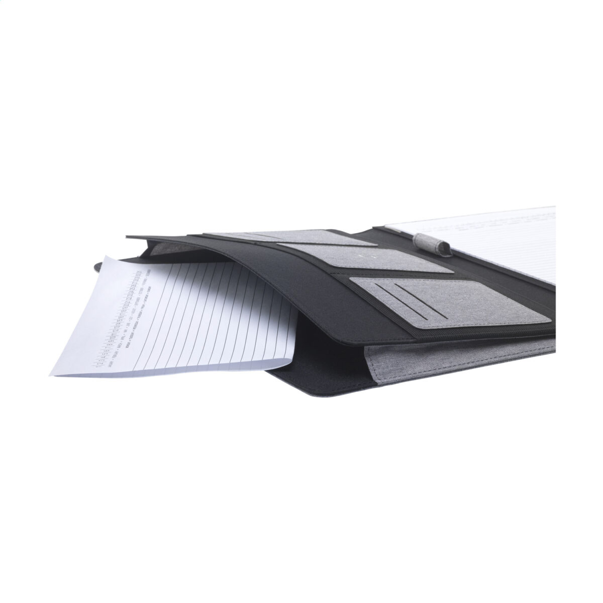 porte-documents A4,conférencier RPET,porte-documents écologique,conférencier gravé <strong data-start="248" data-end="283">Conférencier A4 en RPET recyclé</strong>, équipé de <strong data-start="295" data-end="322">plusieurs compartiments</strong>, d’un <strong data-start="329" data-end="347">bloc-notes FSC</strong> et d’une <strong data-start="357" data-end="378">boucle pour stylo</strong>. <strong data-start="380" data-end="416" data-is-only-node="">Personnalisable en gravure laser</strong>, avec option <strong data-start="430" data-end="450">nom personnalisé</strong>.