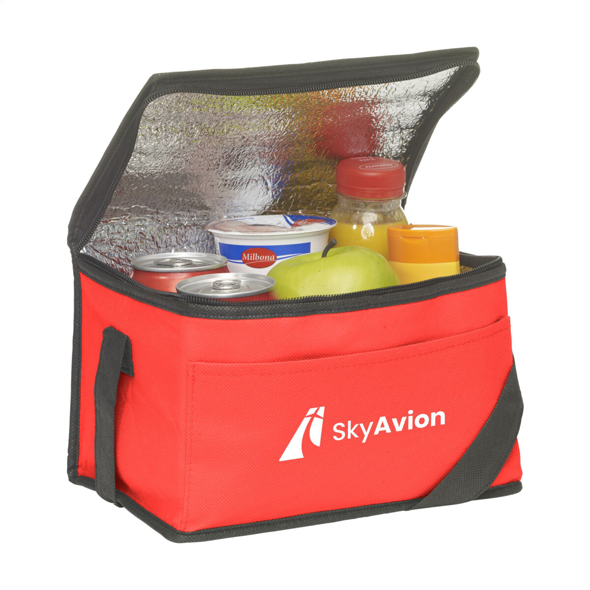 glacière isotherme 4L,sac glacière recyclé Cette <strong data-start="232" data-end="269">glacière isotherme compacte de 4L</strong> est fabriquée en <strong data-start="287" data-end="326">polyester recyclé non tissé 80 g/m²</strong>, certifié <strong data-start="337" data-end="344">GRS</strong> avec <strong data-start="350" data-end="377">82% de matière recyclée</strong>. Idéale pour transporter <strong data-start="403" data-end="425">jusqu'à 6 canettes</strong> ou des repas, elle maintient la température grâce à son revêtement isotherme. Fonctionnelle et légère (<strong data-start="529" data-end="537">40 g</strong>), elle dispose d'une <strong data-start="559" data-end="582">sangle de transport</strong> et d'une fermeture zippée. Disponible en <strong data-start="624" data-end="656">blanc, marine, rouge et noir</strong>, elle est personnalisable en <strong data-start="686" data-end="711">sérigraphie 1 couleur</strong> sur la face supérieure (<strong data-start="736" data-end="751">150 x 70 mm</strong>) ou sur la poche avant (<strong data-start="776" data-end="791">150 x 60 mm</strong>).
