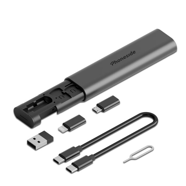 Kit de connectivité tout-en-un comprenant un câble USB-C 60W, des adaptateurs Lightning, Micro USB et USB-A, ainsi qu’un emplacement pour carte Micro SD et Nano SIM avec éjecteur de SIM intégré.