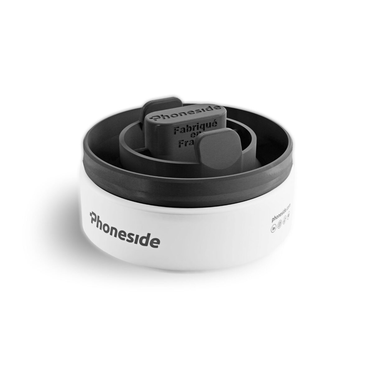 cable magnétique usb-c,cable magnétique <strong data-start="181" data-end="201">Câble magnétique</strong> en nylon, conçu pour un rangement facile grâce à ses aimants intégrés. Compatible USB-C vers USB-C, certifié MFI pour une connexion fiable avec les appareils Apple. Dimensions : 9 x 9 x 2.5 cm. Poids : 63 g. Personnalisable par <strong data-start="430" data-end="447">gravure laser</strong> sur une zone de marquage de 15 x 4.5 mm. Disponible avec ou sans <strong data-start="513" data-end="539" data-is-only-node="">emballage personnalisé</strong> pouvant se transformer en support de téléphone.