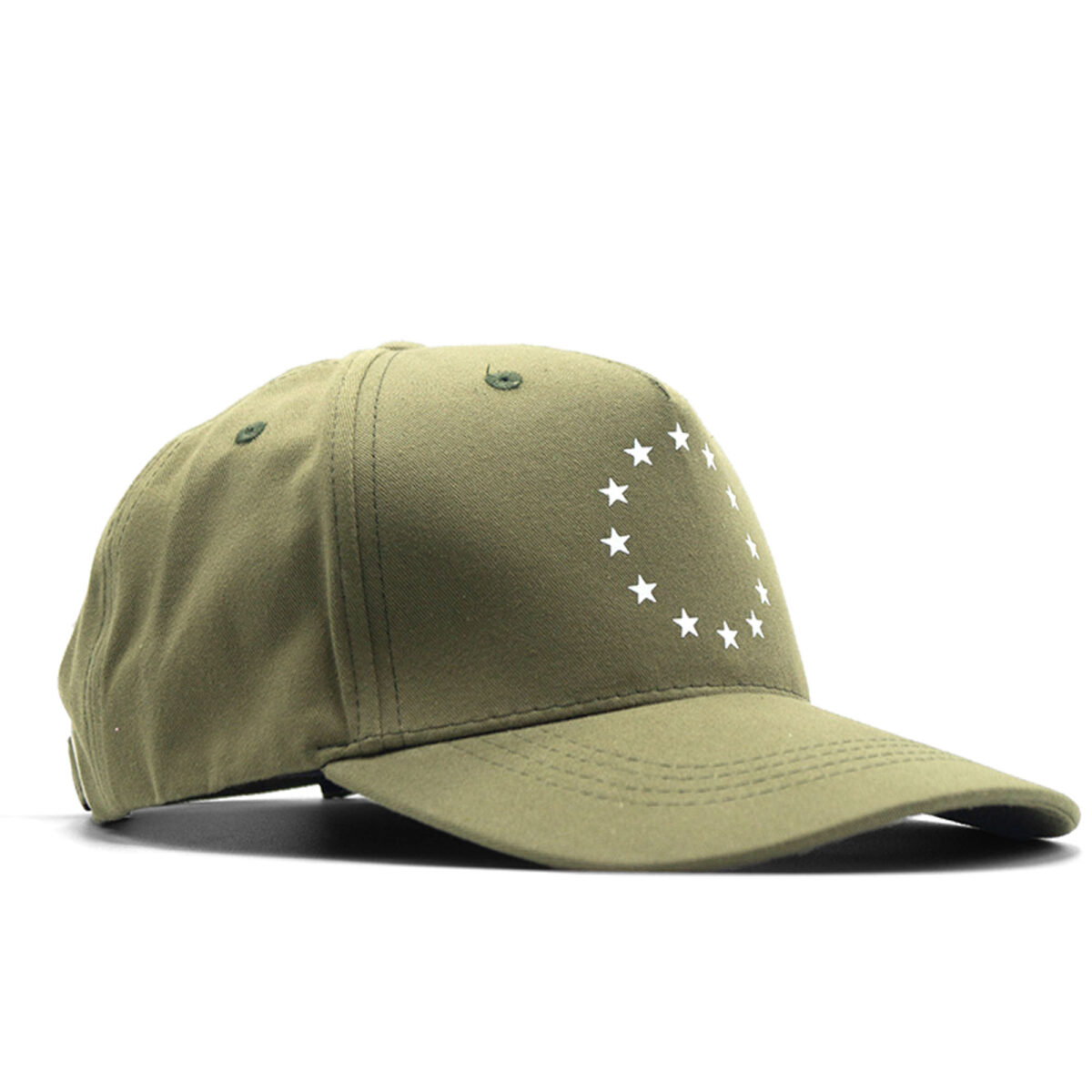 casquette en coton bio personnalisable Casquette <strong data-start="1945" data-end="1956">Trucker</strong> en <strong data-start="1960" data-end="1982">coton bio 280 g/m²</strong>, coupe 5 pans avec front carré et visière incurvée. Dimensions 21 x 17 x 11 cm, taille unique. <strong data-start="2078" data-end="2098">Personnalisation</strong> par broderie ou broderie 3D sur une zone de 40 x 80 mm. Plus de 30 coloris <strong data-start="2174" data-end="2185">Pantone</strong> disponibles. Fabrication française à Montpellier.