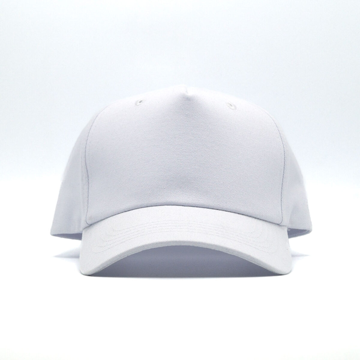 casquette en coton bio personnalisable Casquette <strong data-start="1945" data-end="1956">Trucker</strong> en <strong data-start="1960" data-end="1982">coton bio 280 g/m²</strong>, coupe 5 pans avec front carré et visière incurvée. Dimensions 21 x 17 x 11 cm, taille unique. <strong data-start="2078" data-end="2098">Personnalisation</strong> par broderie ou broderie 3D sur une zone de 40 x 80 mm. Plus de 30 coloris <strong data-start="2174" data-end="2185">Pantone</strong> disponibles. Fabrication française à Montpellier.