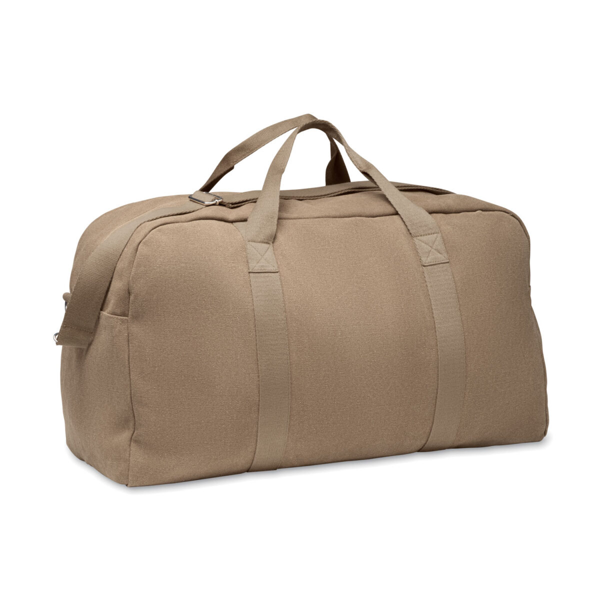 sac de voyage en coton recyclé Sac de voyage en <b>tissu recyclé 450 g/m²</b> composé de <b>60% coton recyclé</b> et <b>40% polyester recyclé</b>, avec <b>sangle en coton réglable et détachable</b>, dimensions <b>57 x 33 x 27,5 cm</b> pour un poids de <b>0,52 kg</b>, personnalisable en <b>sérigraphie 1 ou 2 couleurs</b> ou en <b>transfert numérique quadri</b> sur des zones de marquage dédiées.