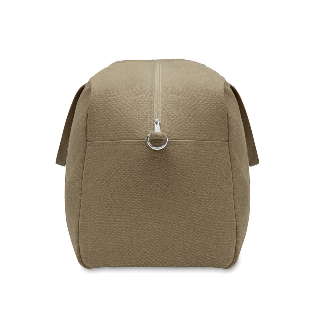 sac de voyage en coton recyclé Sac de voyage en <b>tissu recyclé 450 g/m²</b> composé de <b>60% coton recyclé</b> et <b>40% polyester recyclé</b>, avec <b>sangle en coton réglable et détachable</b>, dimensions <b>57 x 33 x 27,5 cm</b> pour un poids de <b>0,52 kg</b>, personnalisable en <b>sérigraphie 1 ou 2 couleurs</b> ou en <b>transfert numérique quadri</b> sur des zones de marquage dédiées.