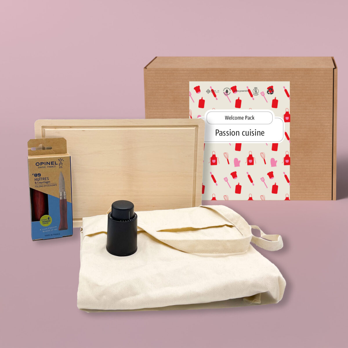 Coffret entreprise cuisine Coffret <b>Passion Cuisine</b> composé d’une grande planche à découper, d’un couteau à huîtres de poche <b>Opinel N 09 à lame courte</b>, d’un bouchon pour bouteille Stop Bulles et d’un tablier en <b>coton bio</b>, personnalisables par <b>gravure laser</b>, <b>tampographie 1 couleur</b> ou <b>sérigraphie 1 couleur</b>, idéal en <b>coffret cadeau entreprise</b>, <b>welcome pack d’entreprise</b> et <b>coffret entreprise cuisine</b>.