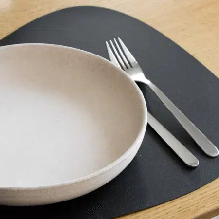 Set de table sur mesure en synderme recyclé | Forme libre à la découpe | Fabriqué en France | Certifié OEKO-TEX – vue 2